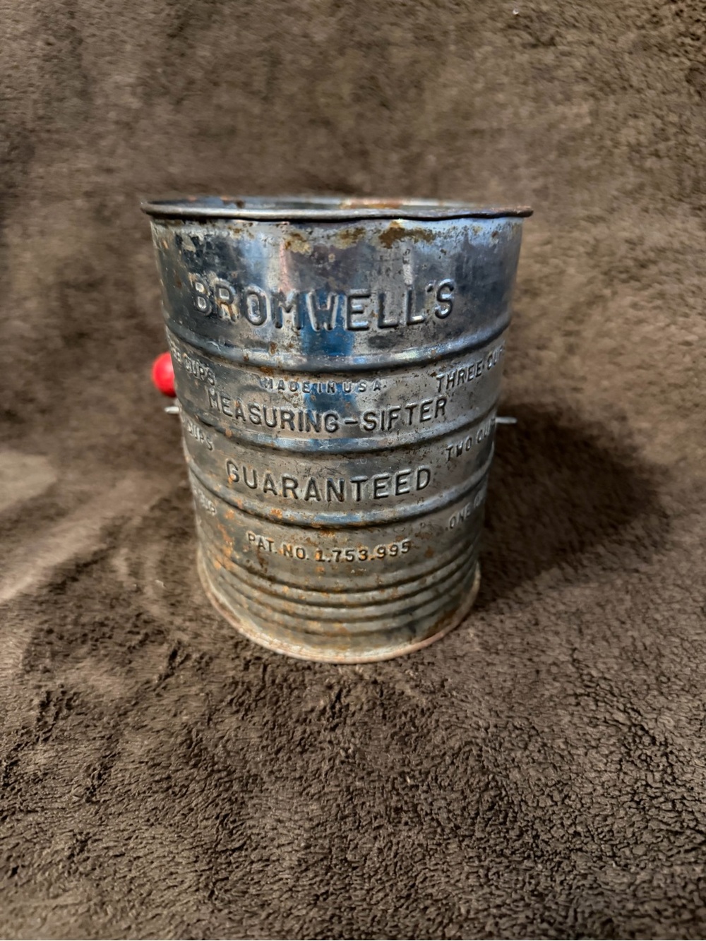Measuring Sifter - Vintage Metal Flour Sieve (Gray)